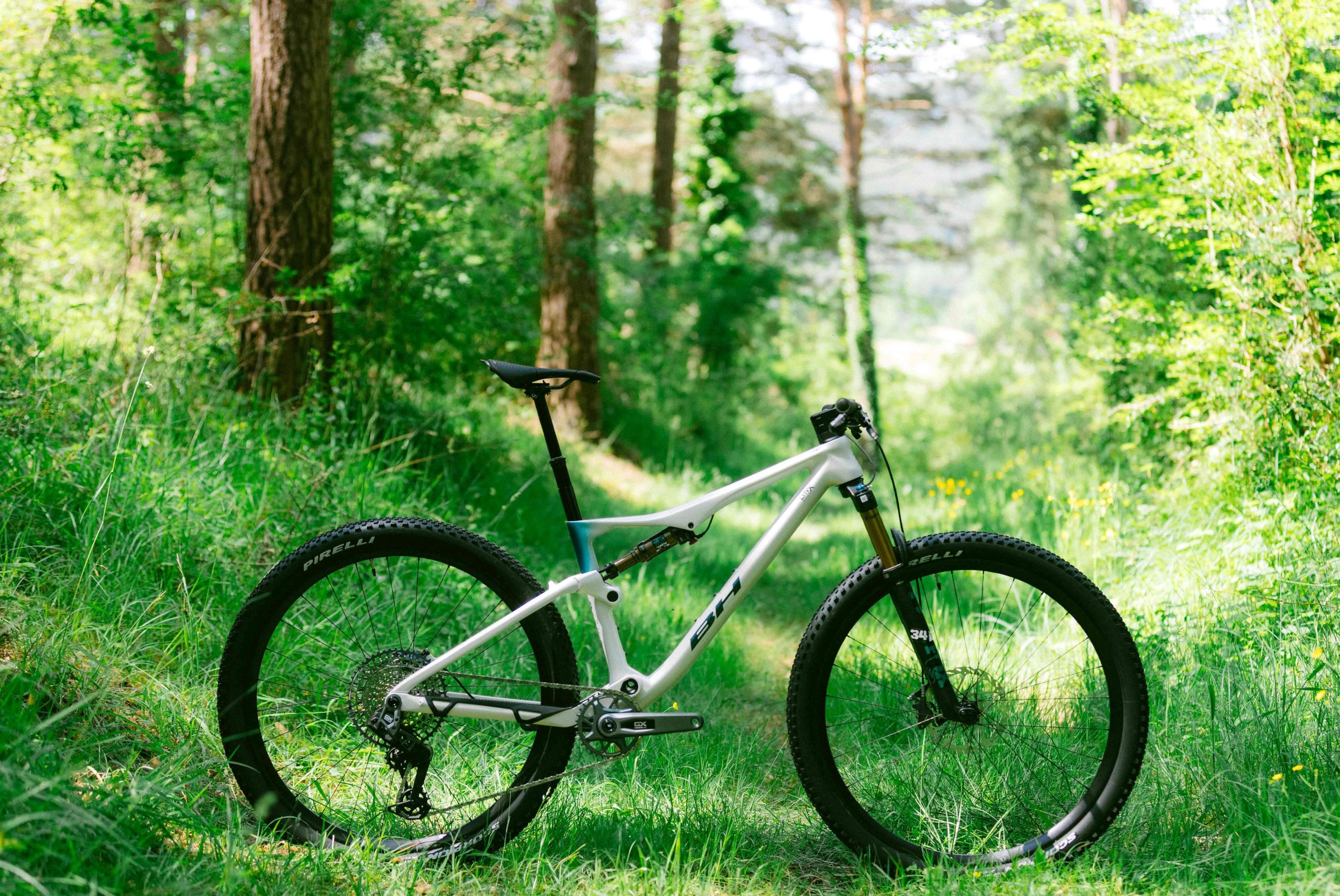 BH LYNX RACE 9.0