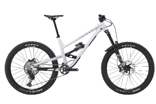 COMMENCAL CLASH ESSENTIAL PURE WHITE 2026