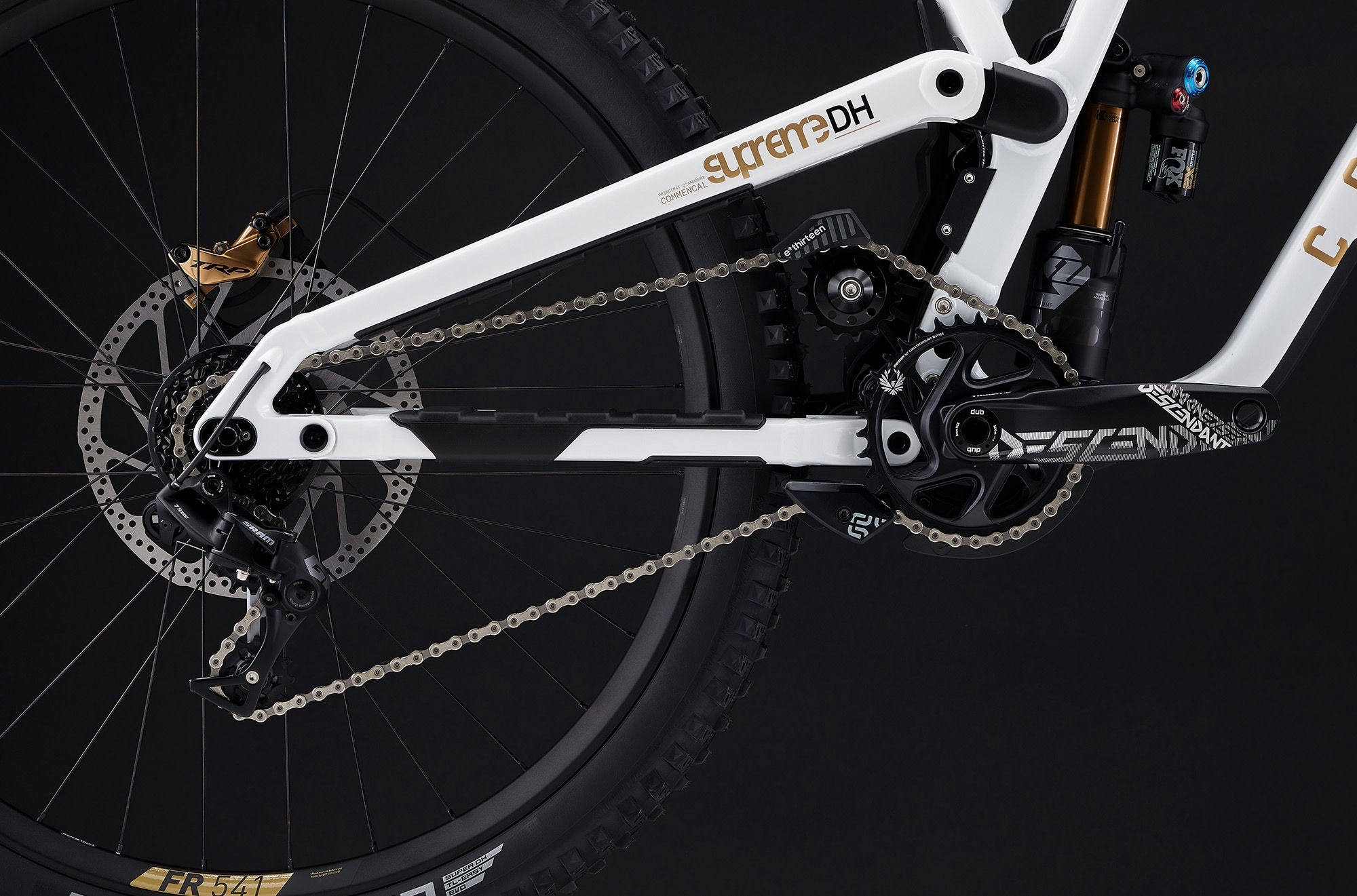 COMMENCAL SUPREME DH V5 SIGNATURE LTD PURE WHITE