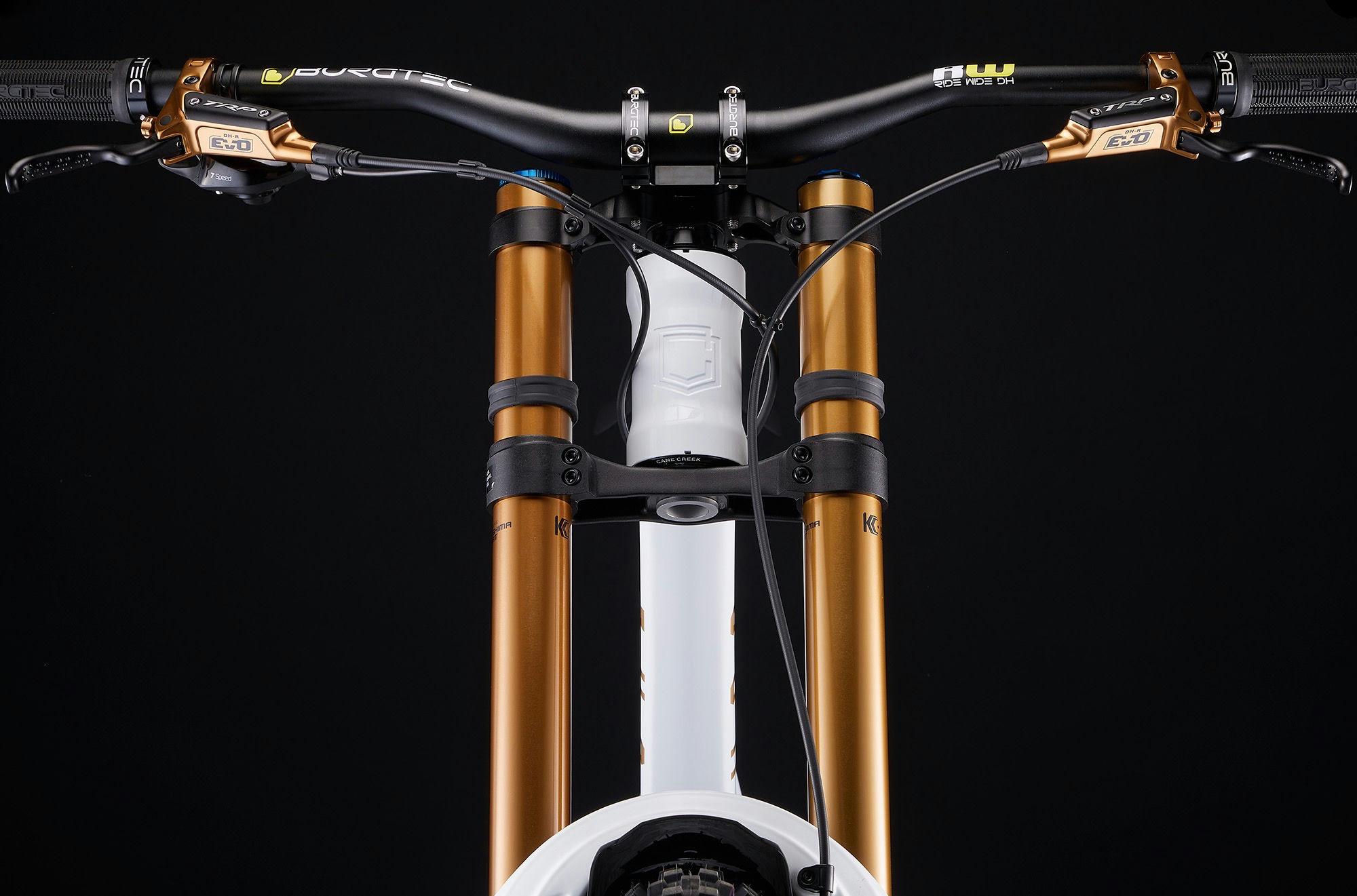 COMMENCAL SUPREME DH V5 SIGNATURE LTD PURE WHITE