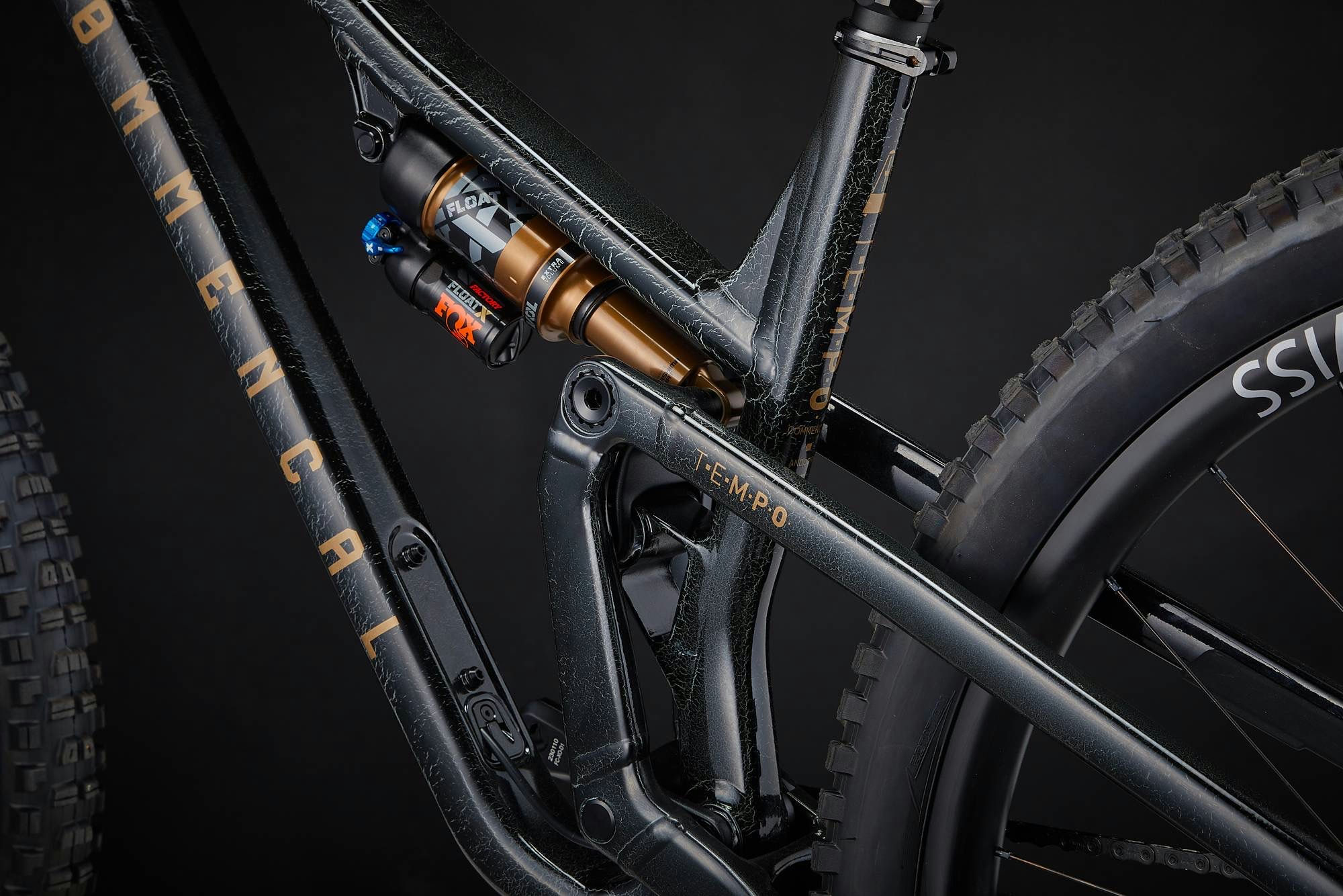 COMMENCAL T.E.M.P.O. T-TYPE CRACKLED BLACK