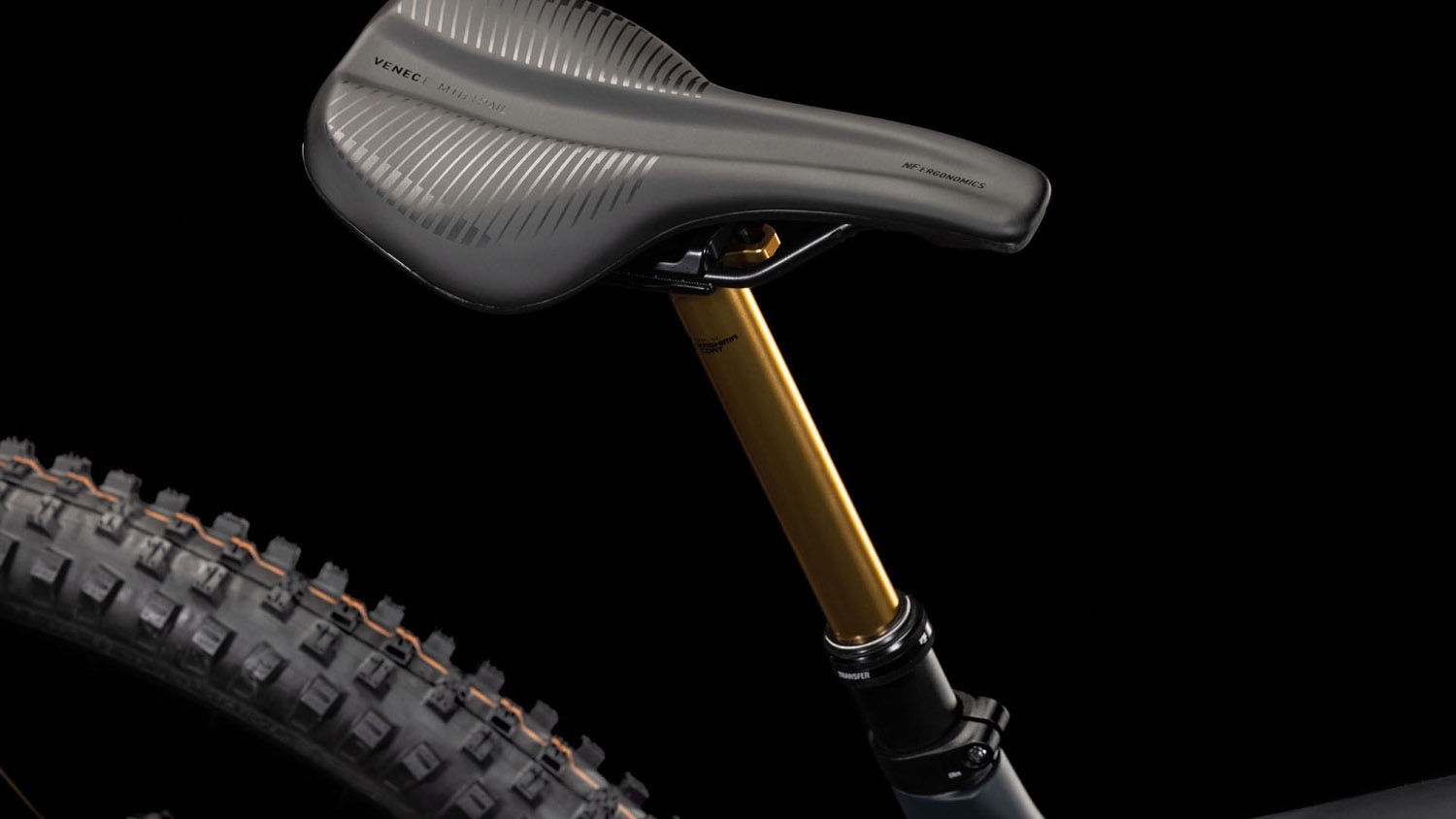 Cube Stereo Hybrid ONE44 HPC AT 800 carbon´n´gold