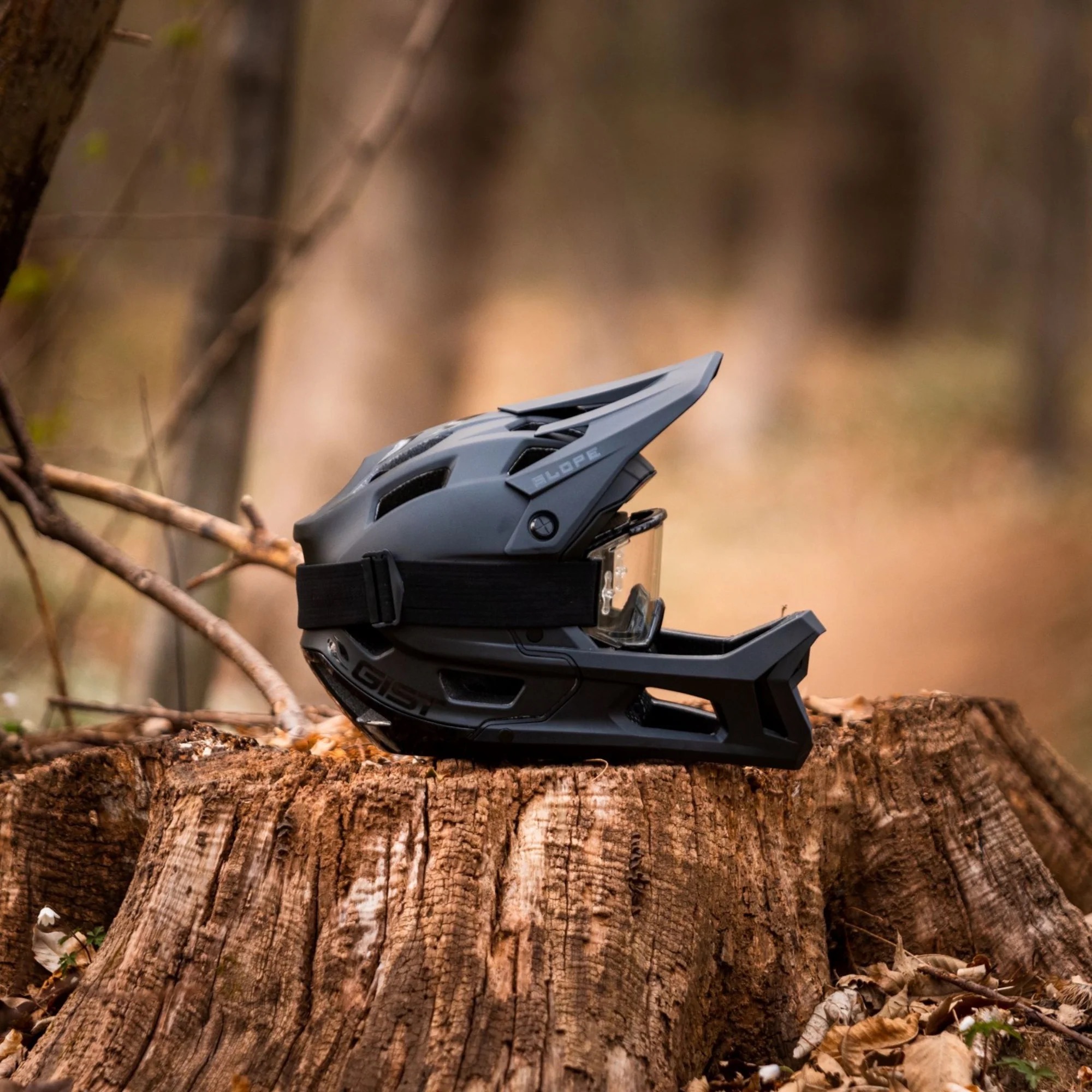 GIST SLOPE HELMET