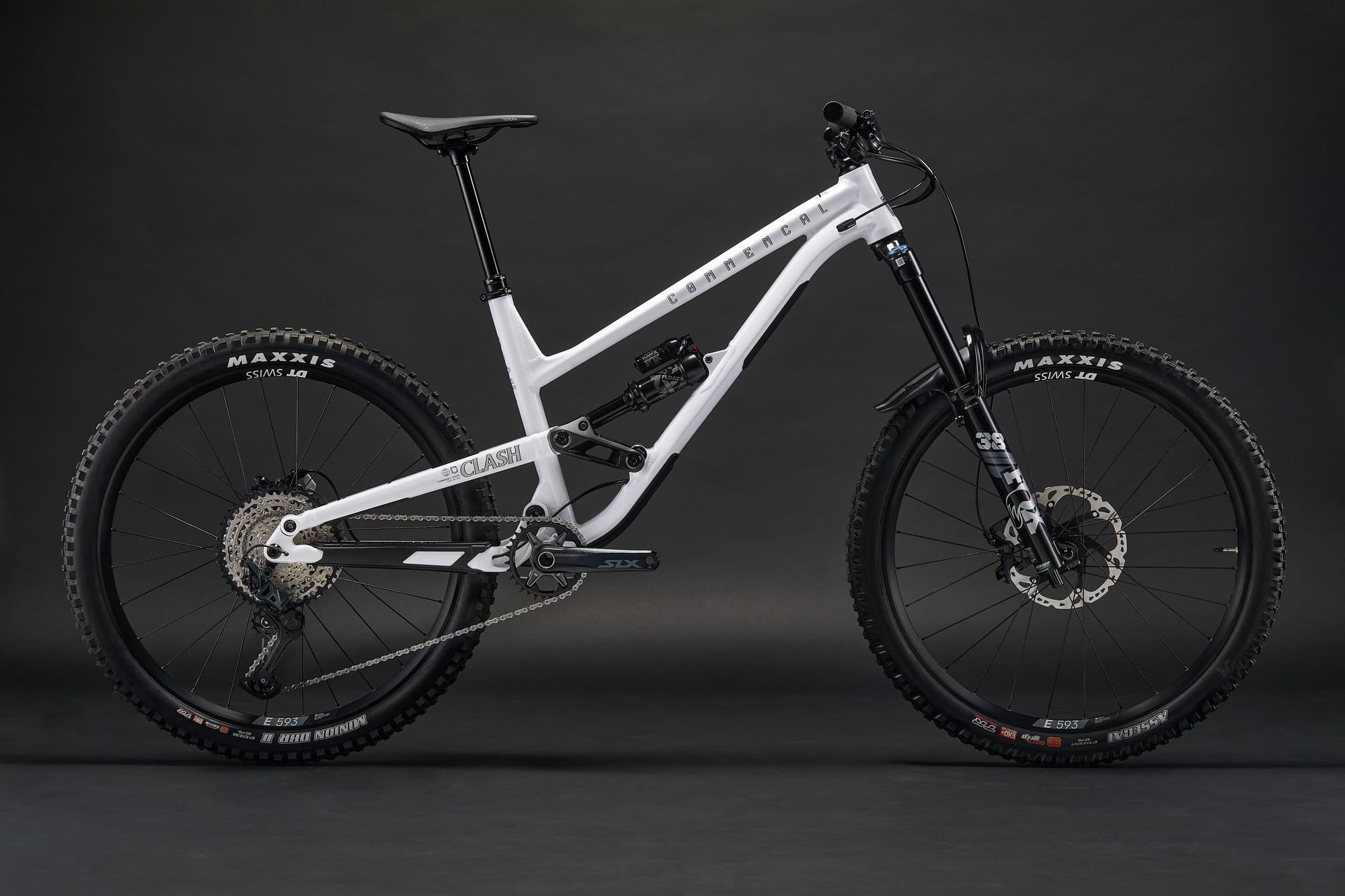 COMMENCAL CLASH ESSENTIAL PURE WHITE 2025
