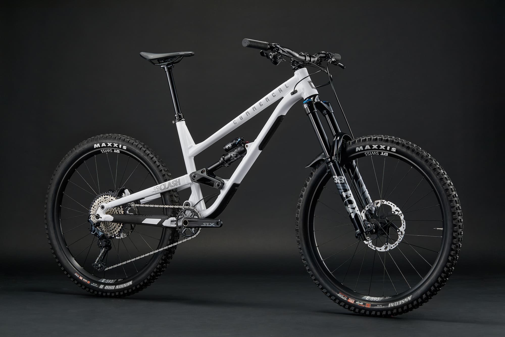 COMMENCAL CLASH ESSENTIAL PURE WHITE 2025
