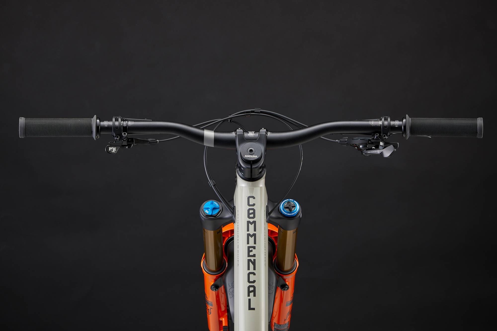 COMMENCAL CLASH SIGNATURE CHALK