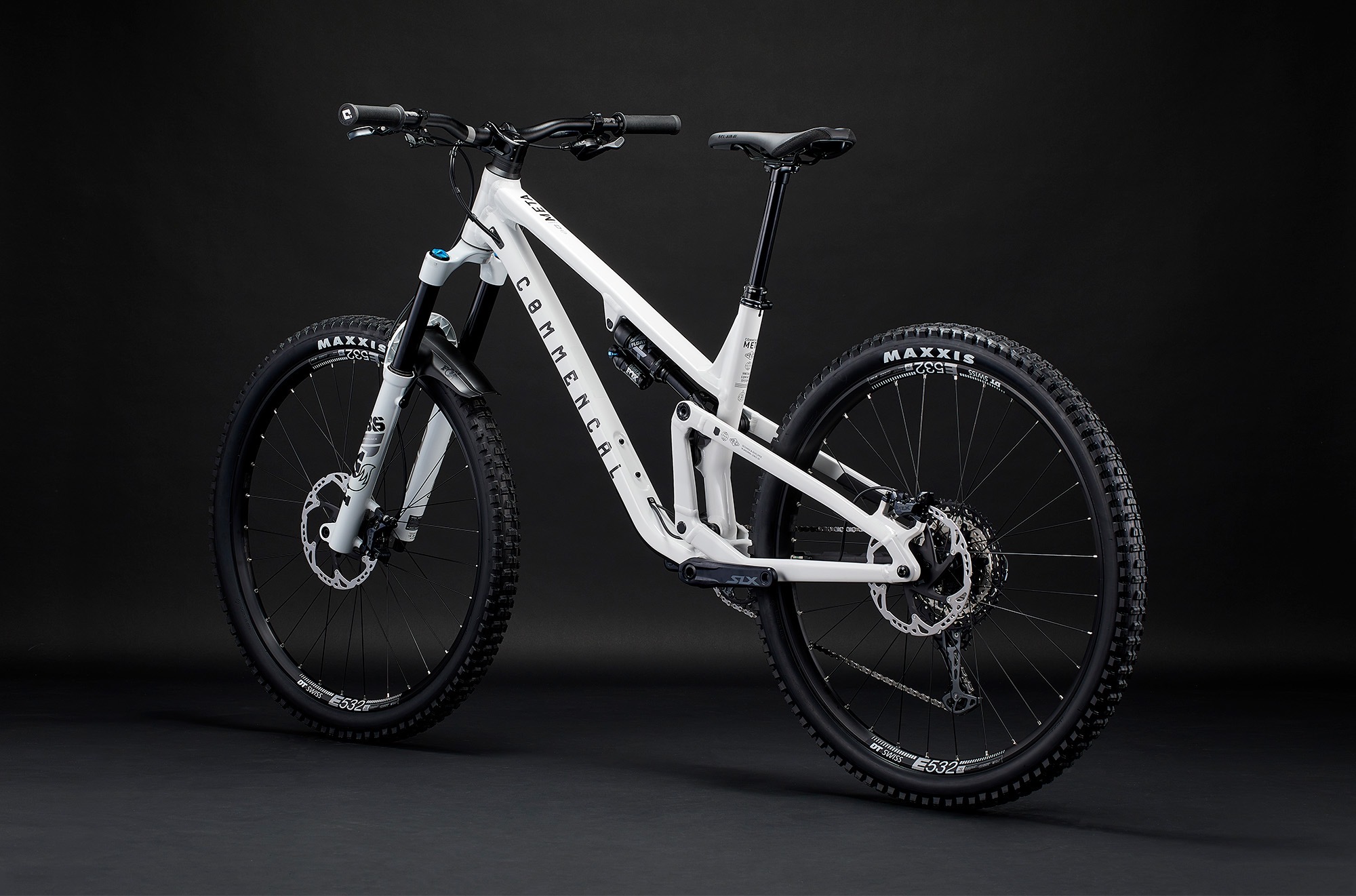 COMMENCAL META V5 ESSENTIAL PURE WHITE