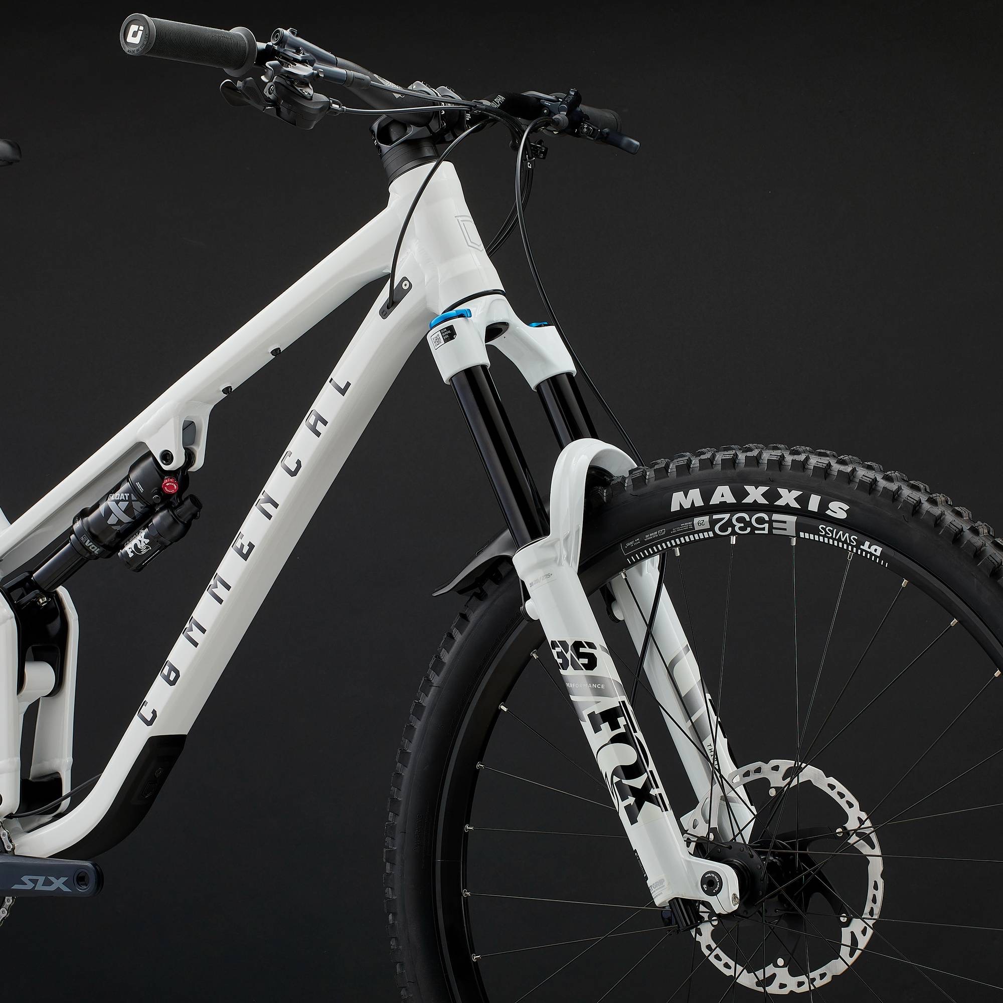 COMMENCAL META V5 ESSENTIAL PURE WHITE